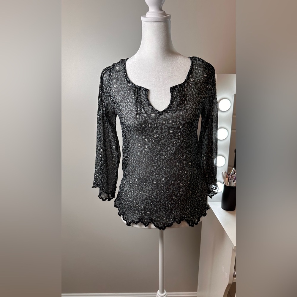Jessica Simpson Sheer Leopard Print Blouse XS Scalloped Hem & Sleeves